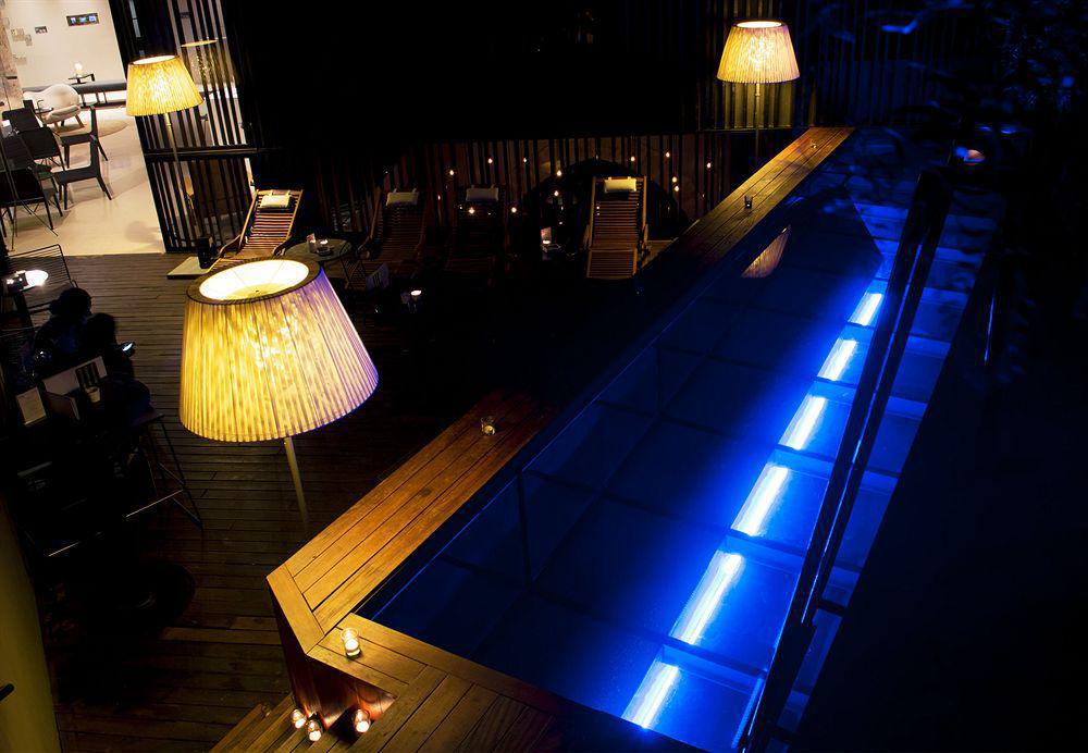 Caro Hotel Валенсия Экстерьер фото The bar at the 101 bar