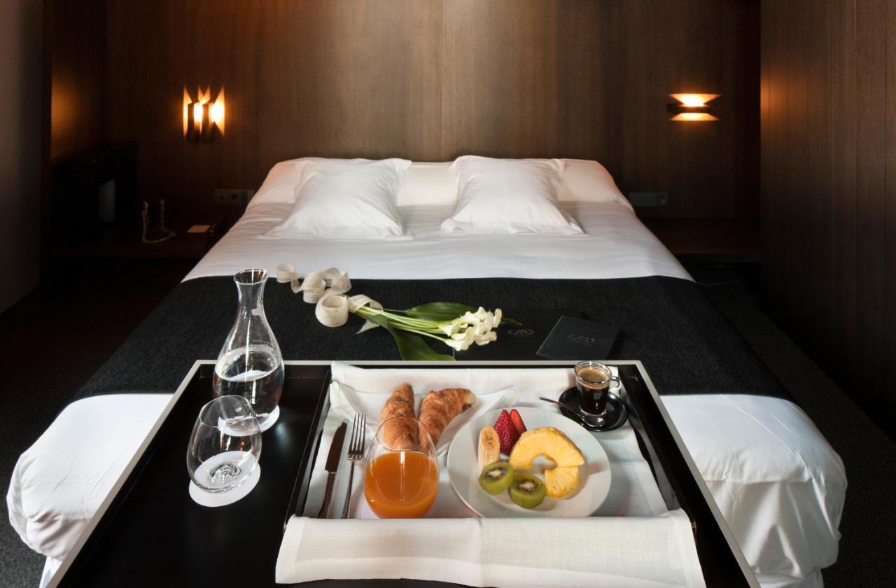 Caro Hotel Валенсия Экстерьер фото Room service