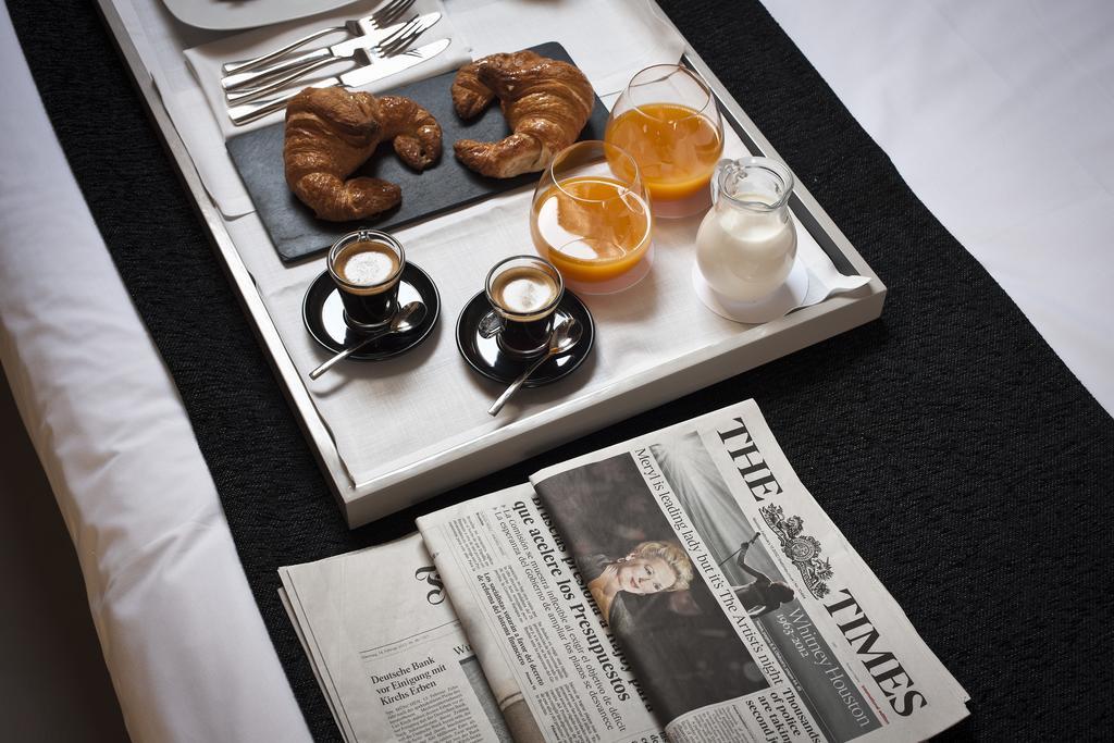 Caro Hotel Валенсия Экстерьер фото The Times newspaper