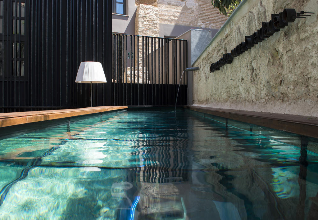 Caro Hotel Валенсия Экстерьер фото The pool