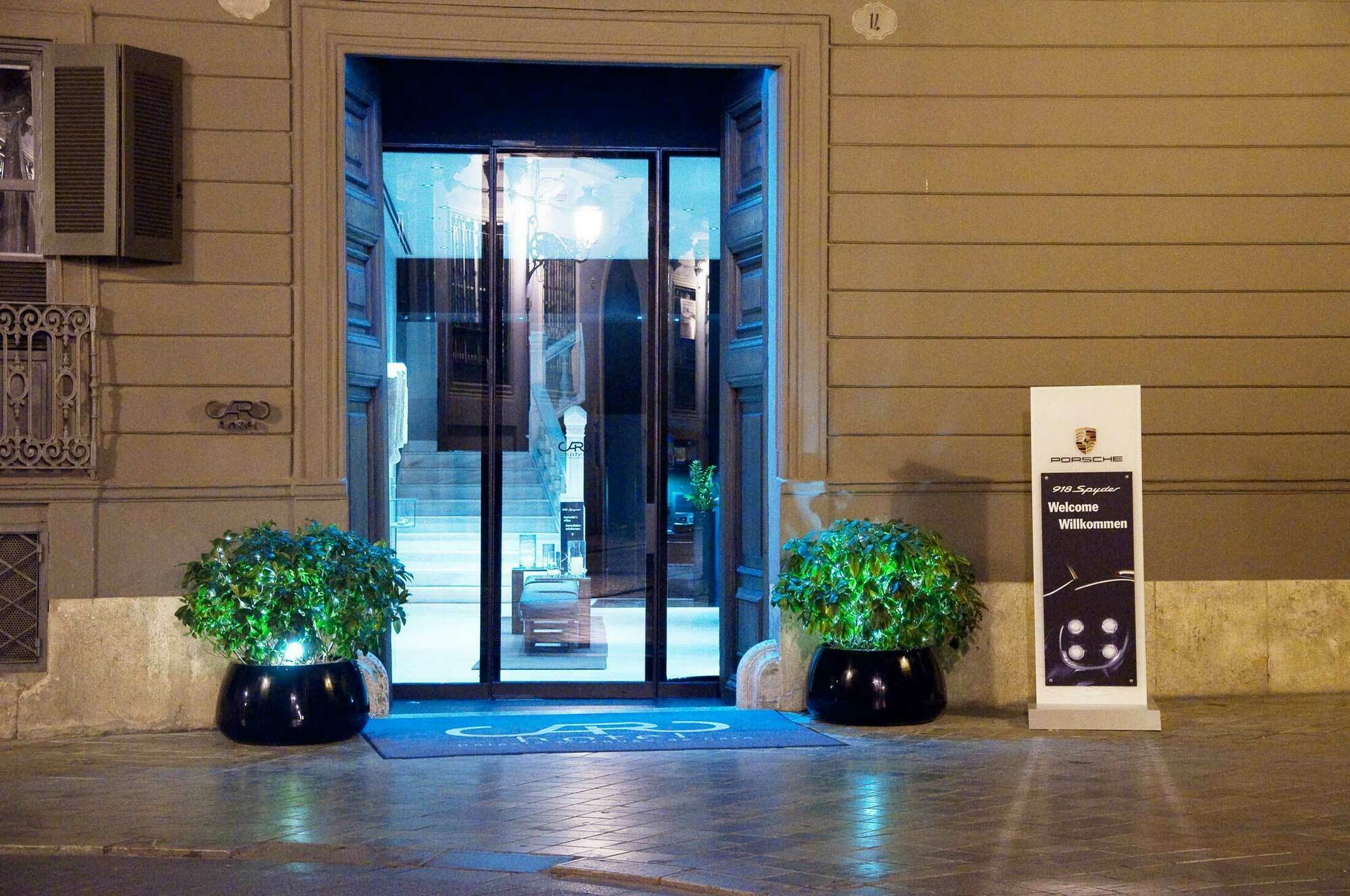 Caro Hotel Валенсия Экстерьер фото Entrance to the hotel